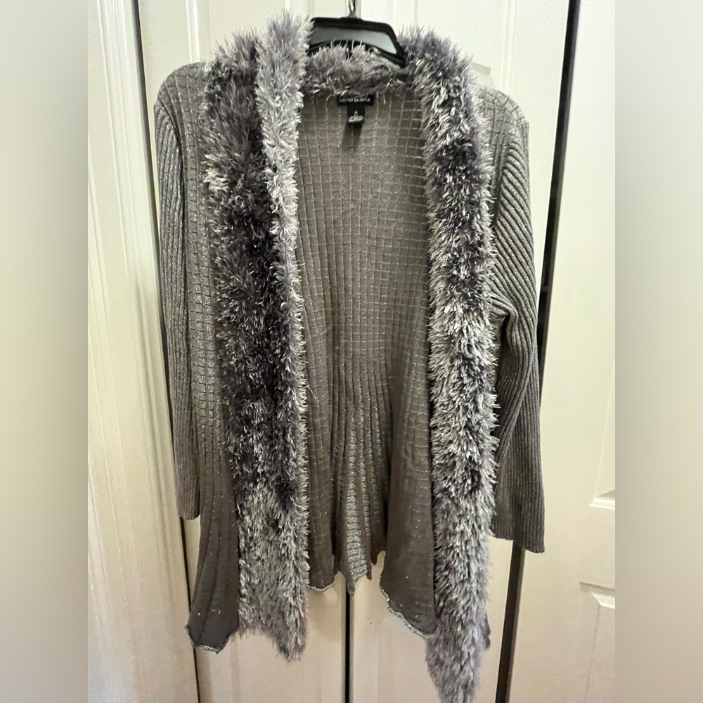 Perfect cardigan for a party!! Lauren Michelle